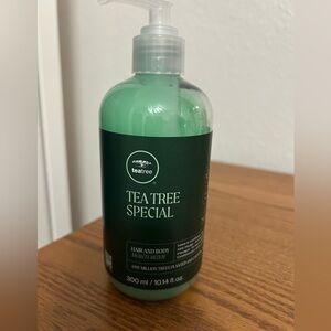 Tea Tree Special Hair and Body Moisturizer